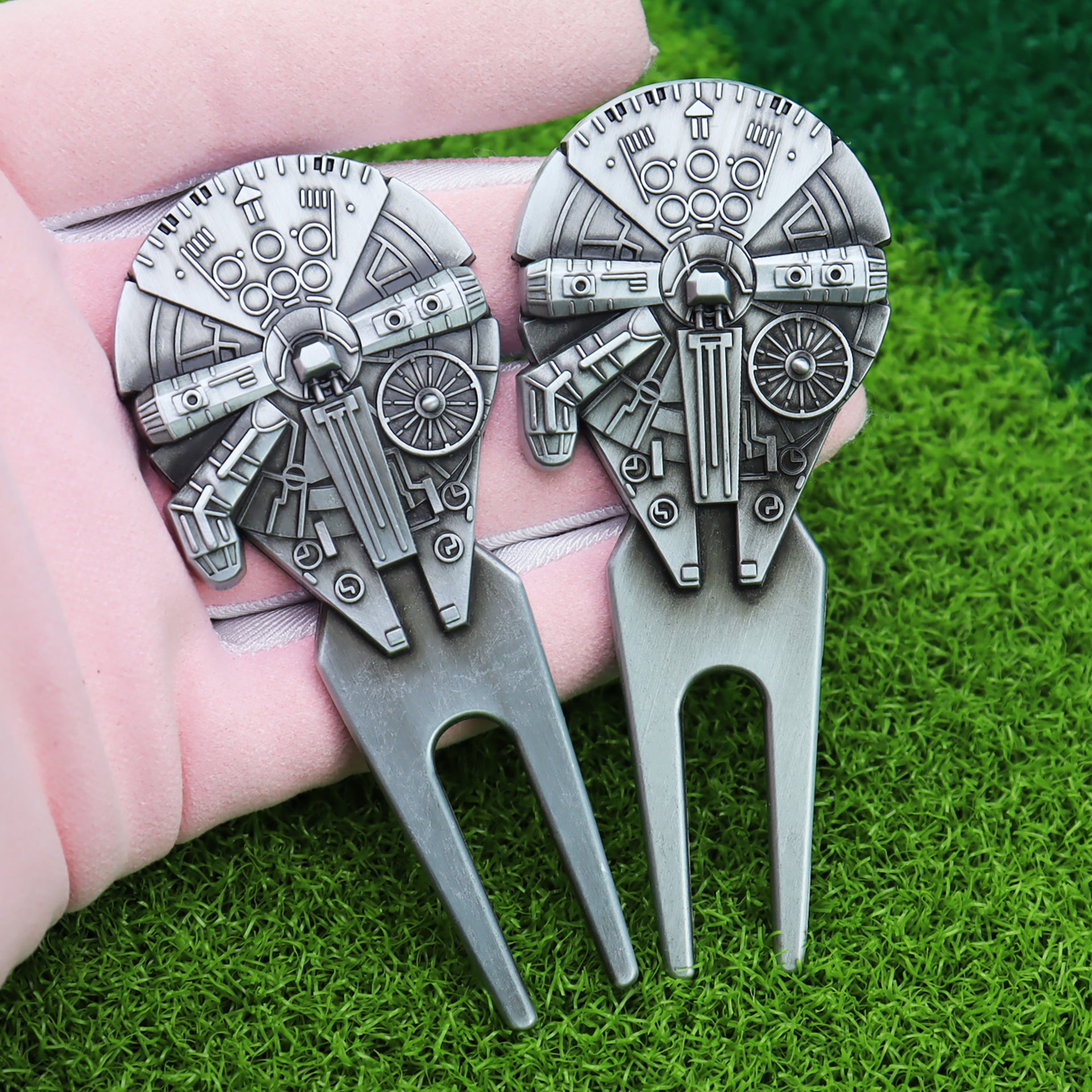 Divot Tool